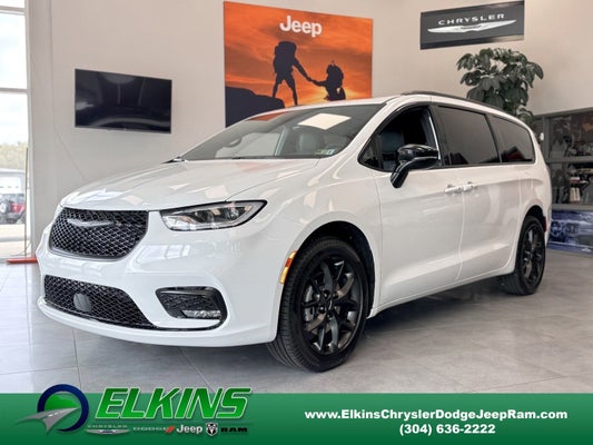 2024 Chrysler Pacifica Touring L in Elkins, WV - Elkins Auto
