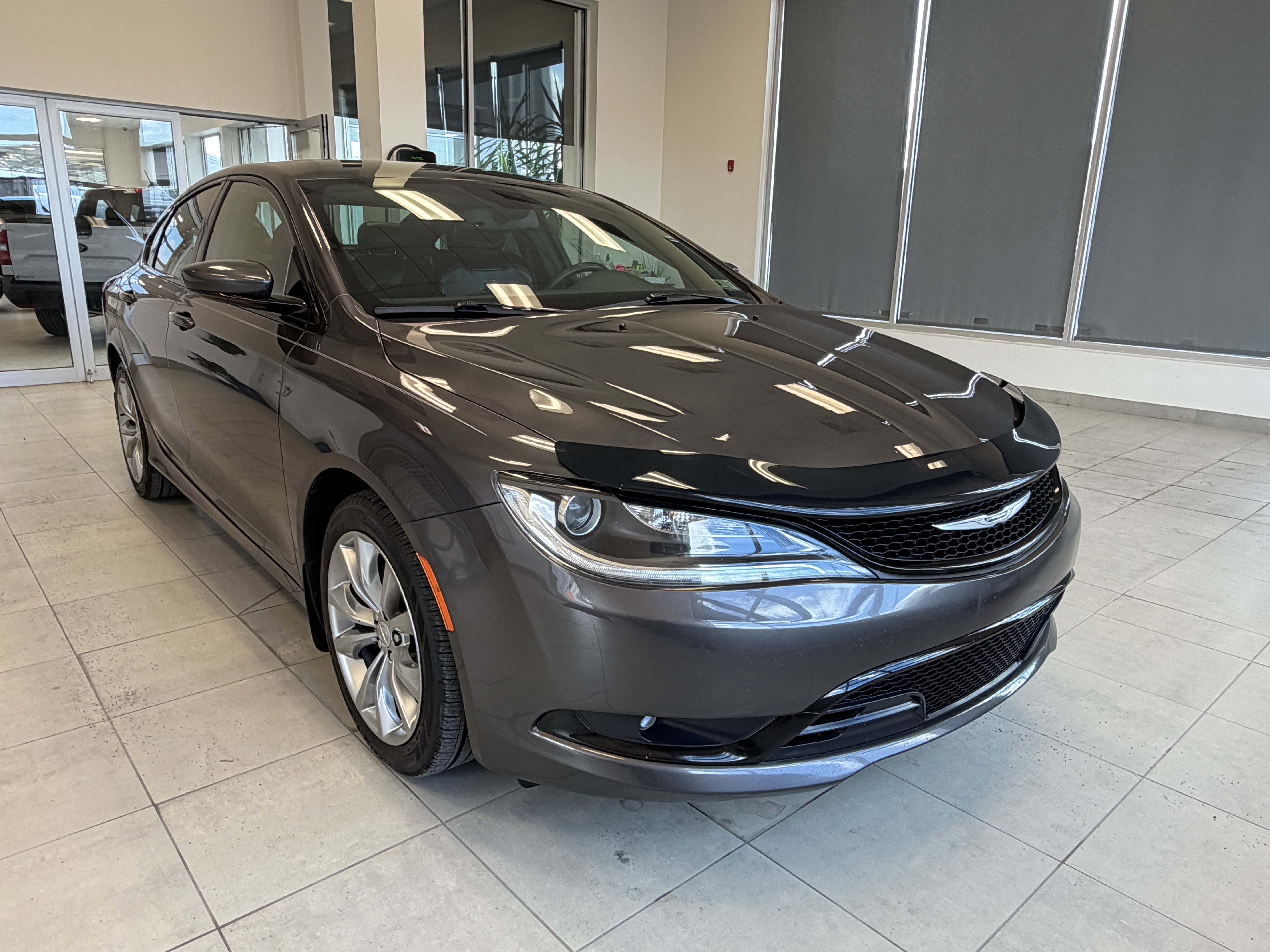 2016 Chrysler 200 S