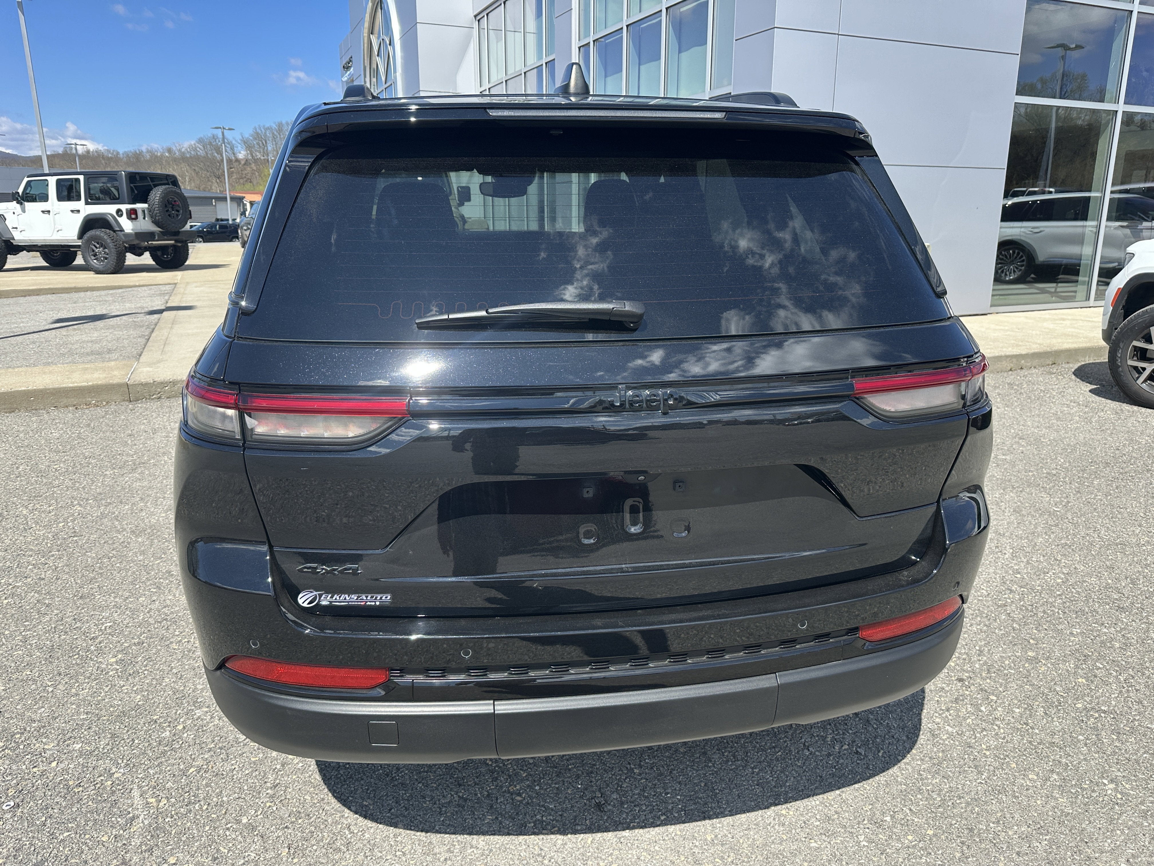 2024 Jeep Grand Cherokee Altitude