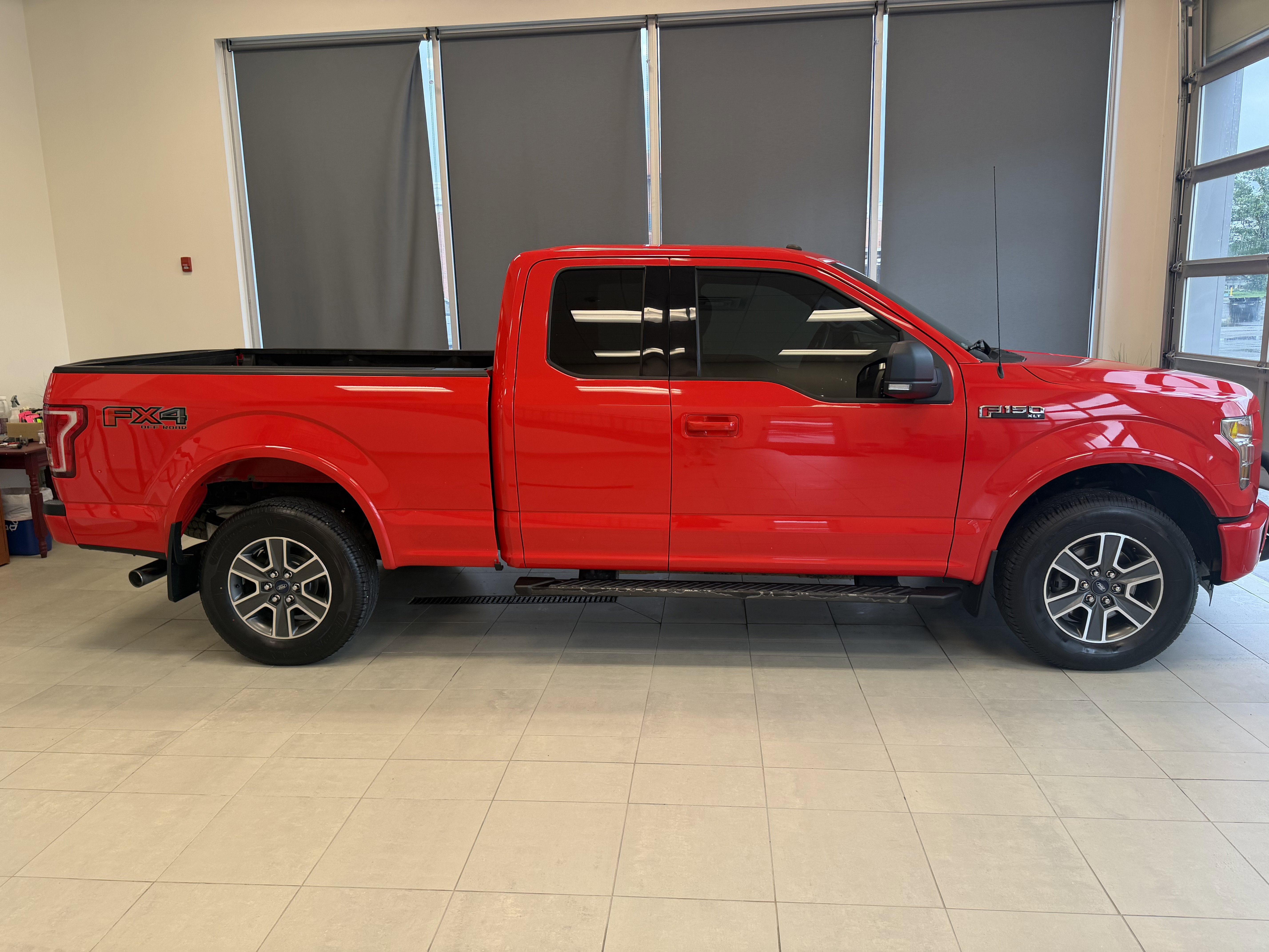 2016 Ford F-150 Base