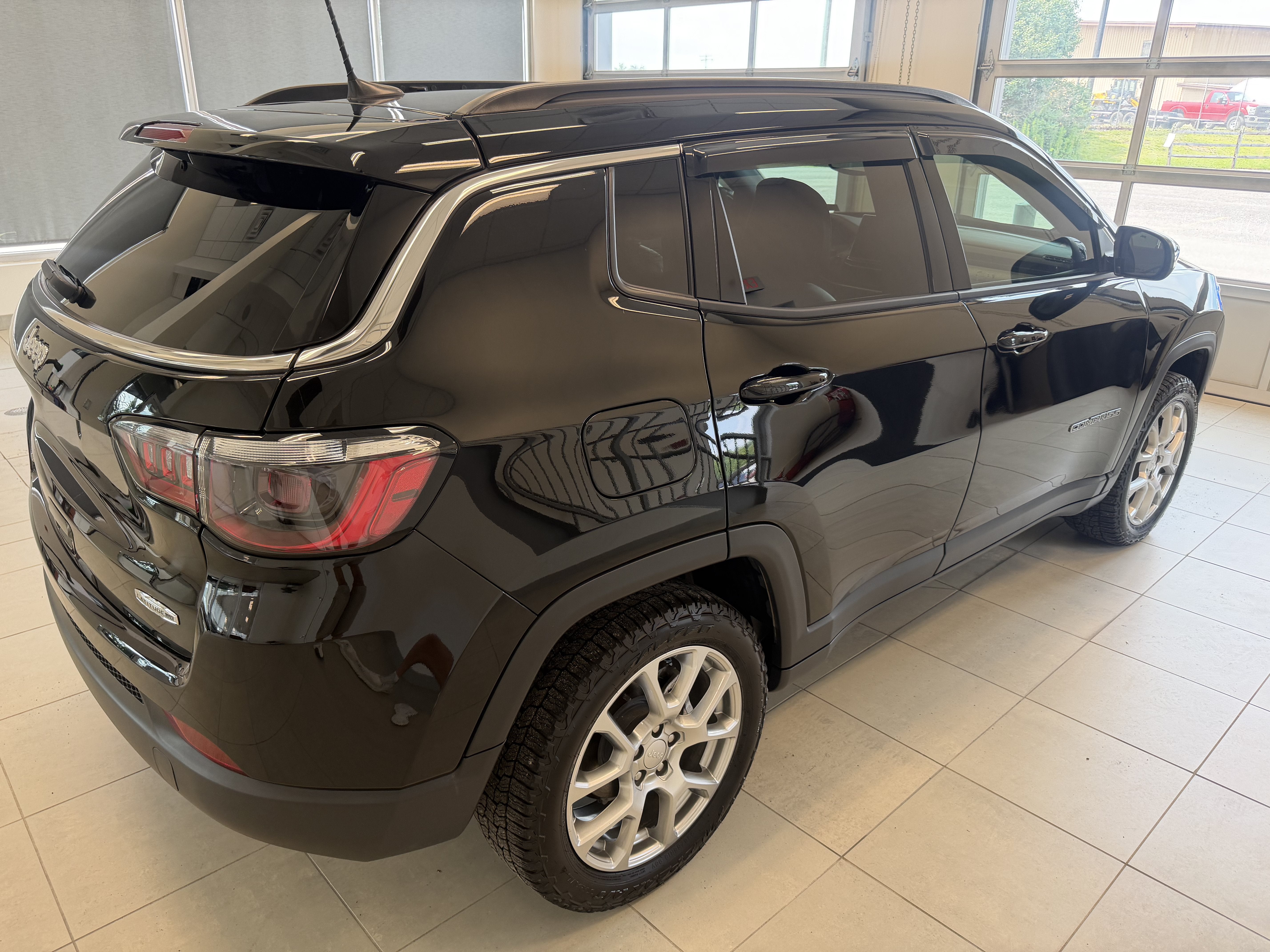 2024 Jeep Compass Latitude Lux