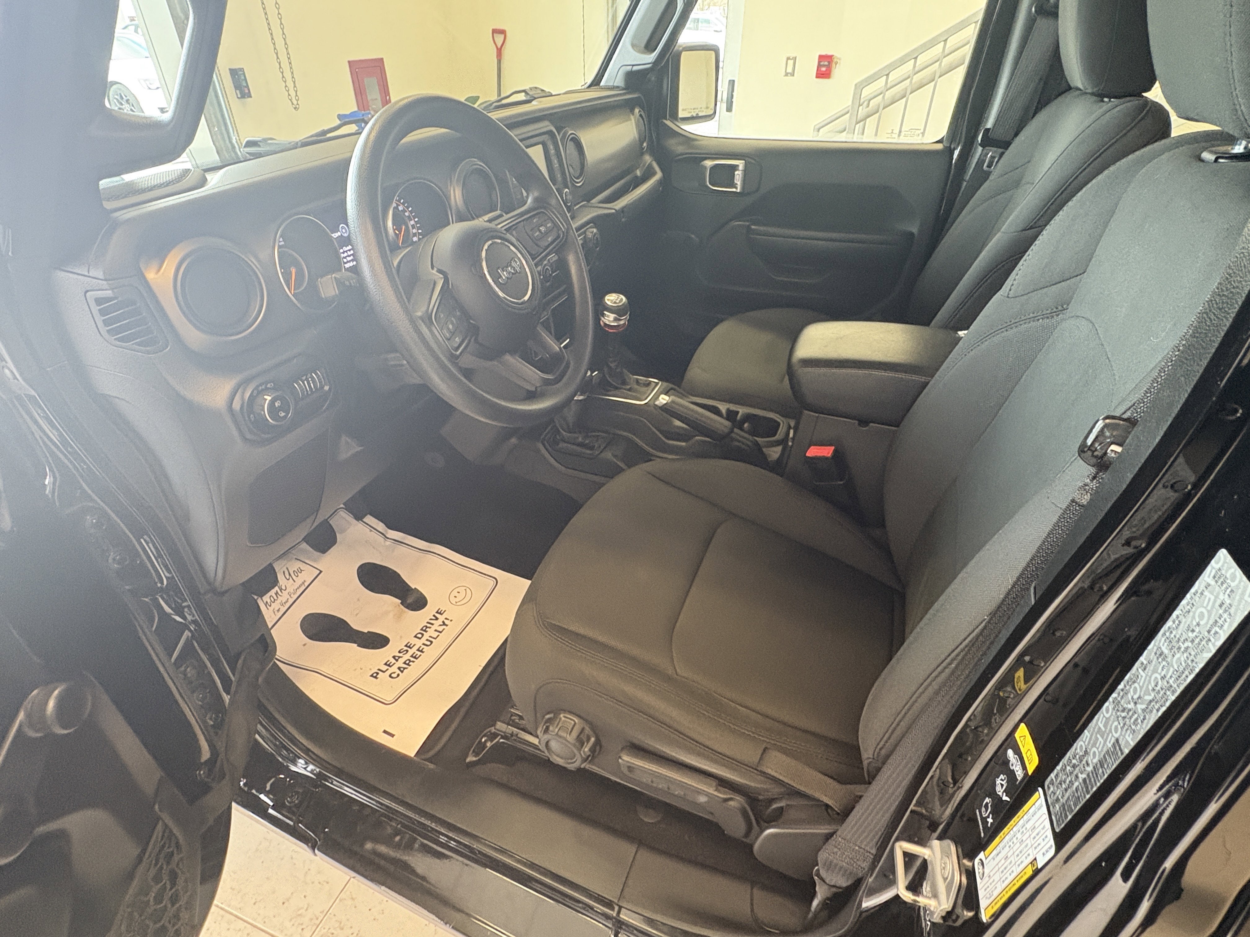 2021 Jeep Gladiator Sport