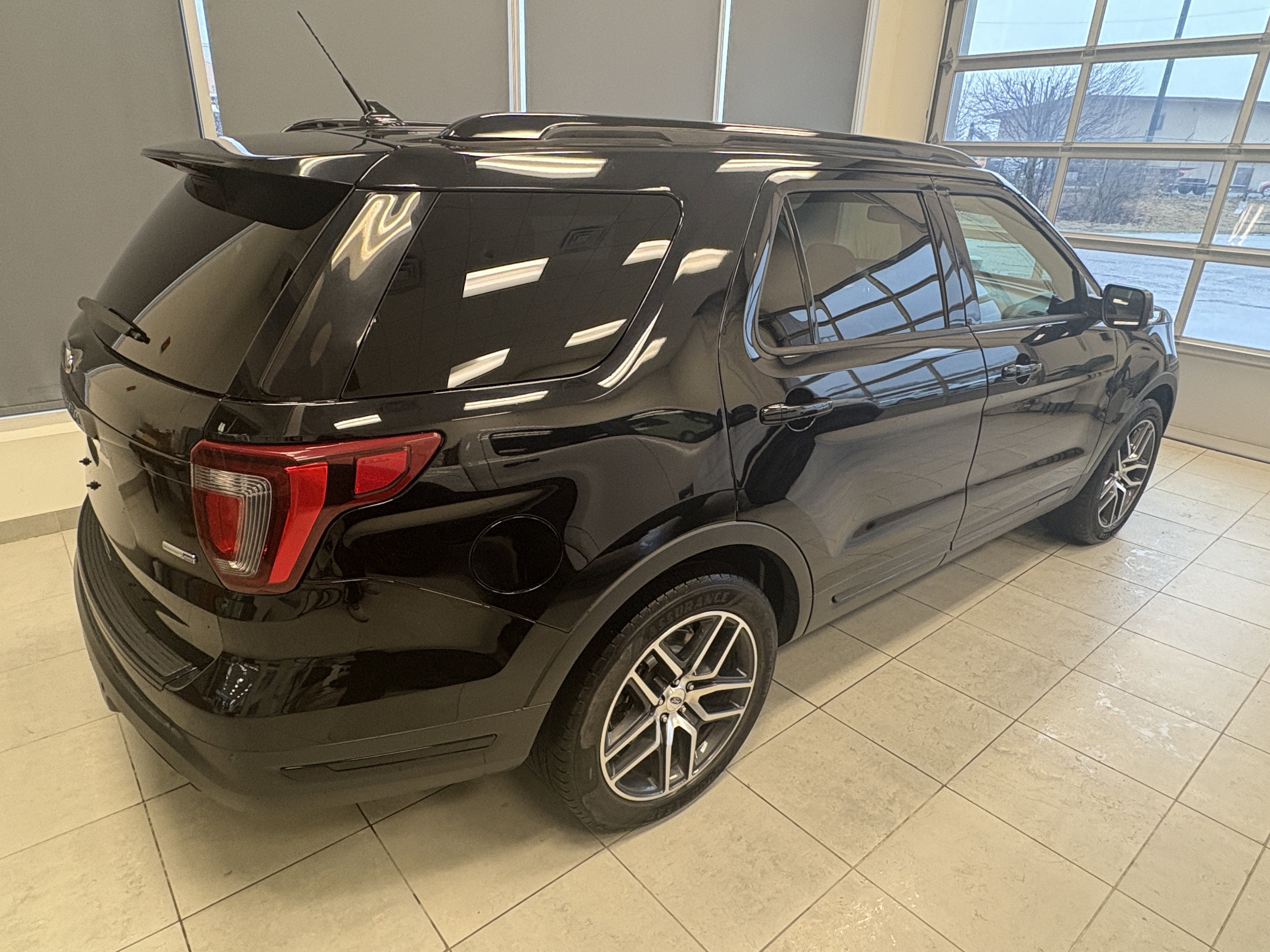 2018 Ford Explorer Sport