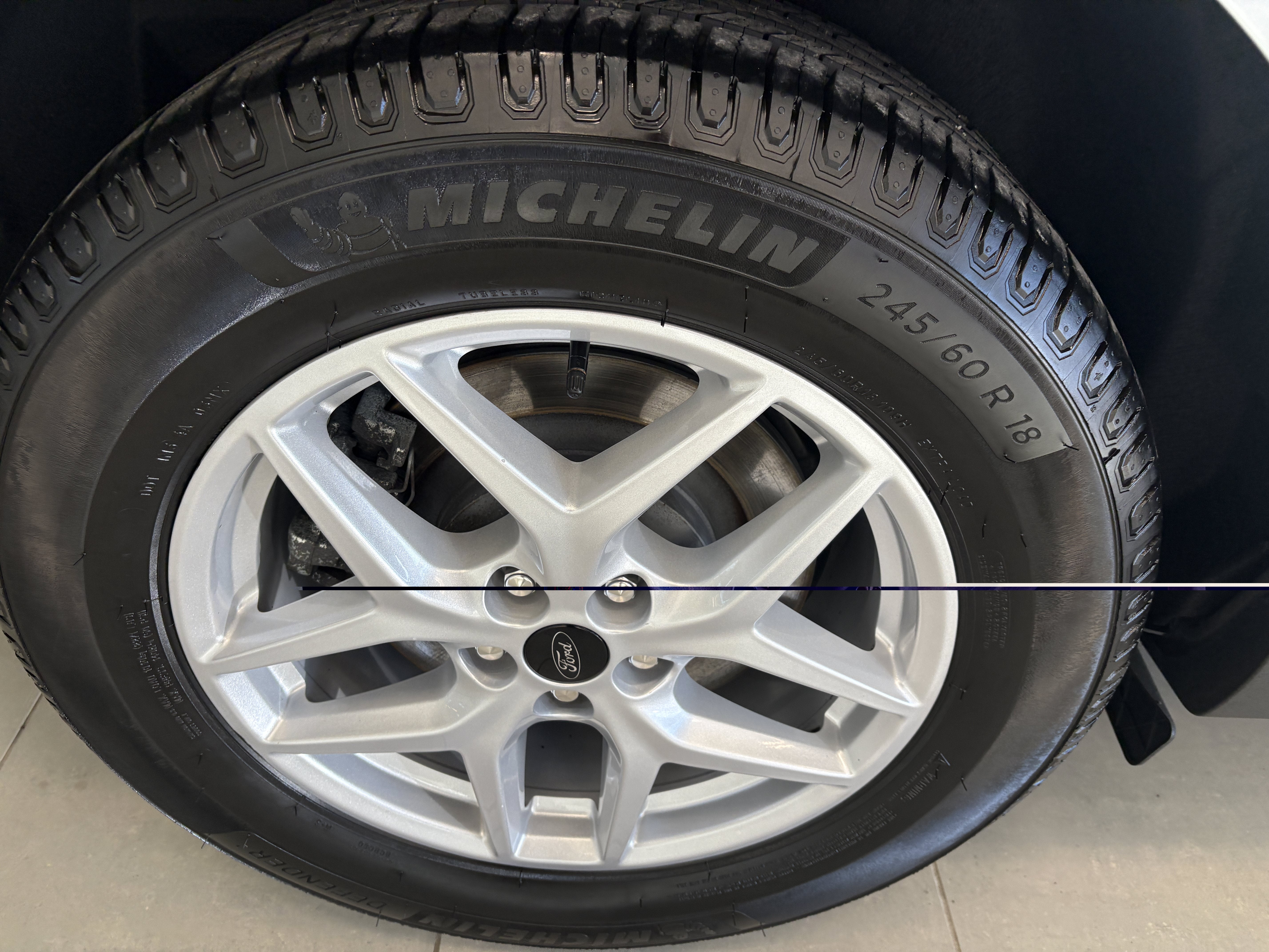 2024 Ford Edge BASE