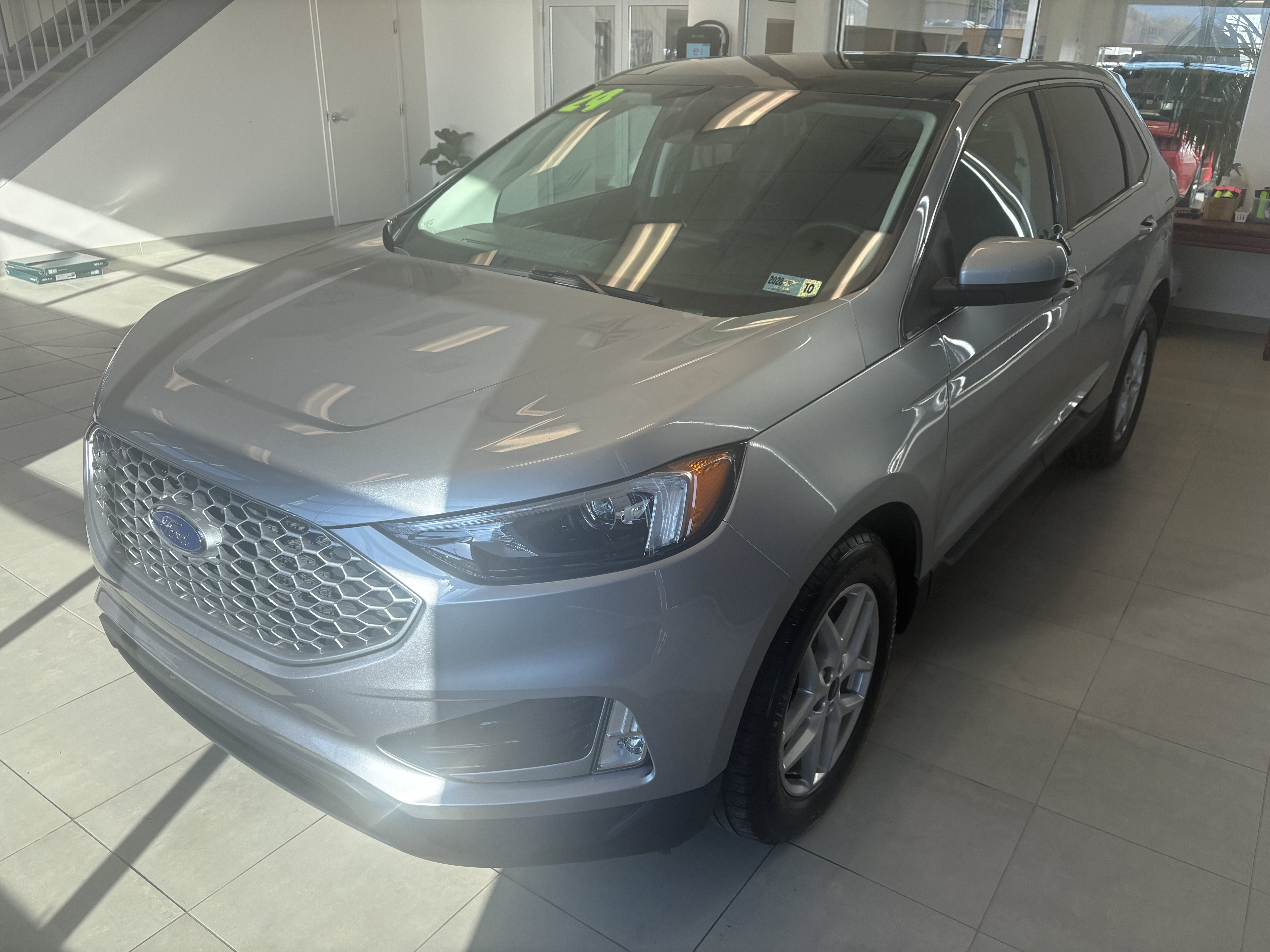 2024 Ford Edge BASE
