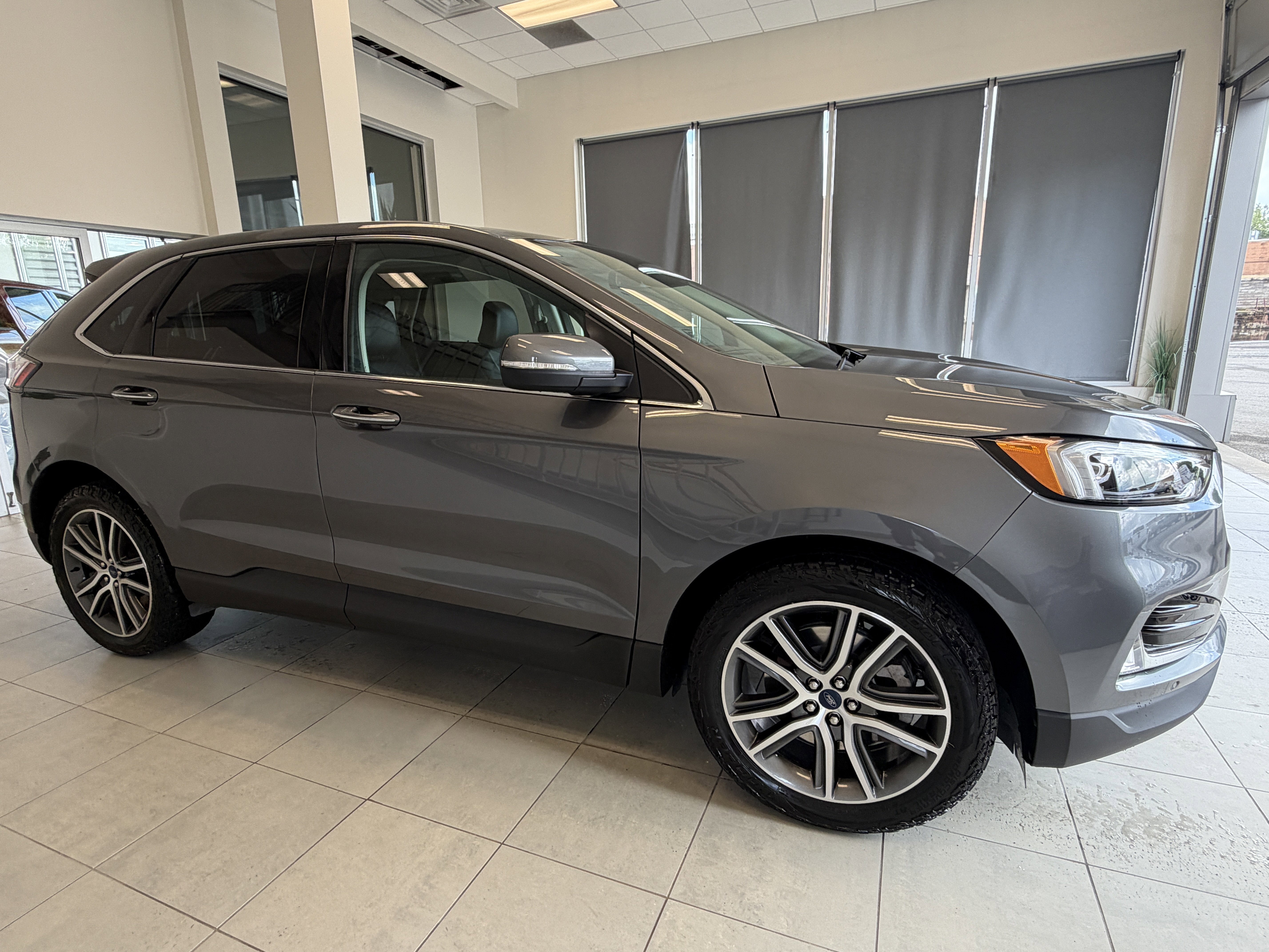2022 Ford Edge Titanium