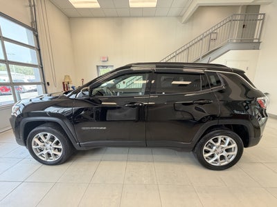 2024 Jeep Compass Latitude Lux