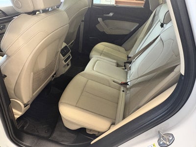 2022 Audi Q5 S line Prestige